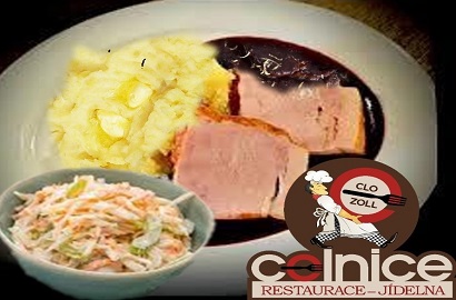 Pečená šunka na medu a hořčici, švestková omáčka, brammborová kaše, okurkový salátek